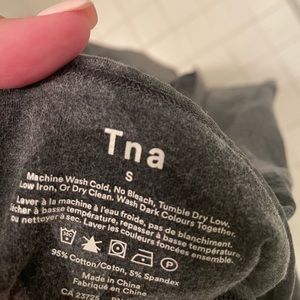 Camo TNA Aritzia leggings